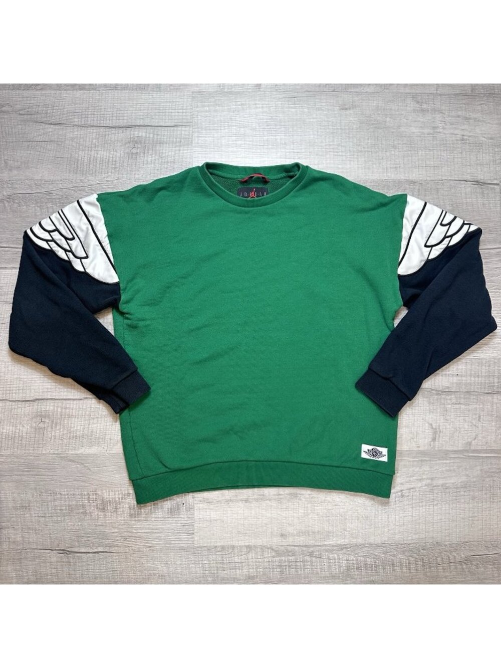 Nike Air Jordan Wings Classic Crew Sweatshirt AO0426-302 Size M Pine Green Black